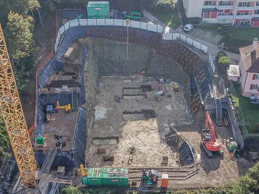 ANCRAGE D’UNE PAROI BERLINOISE DANS UNE FOUILLE D’EXCAVATION