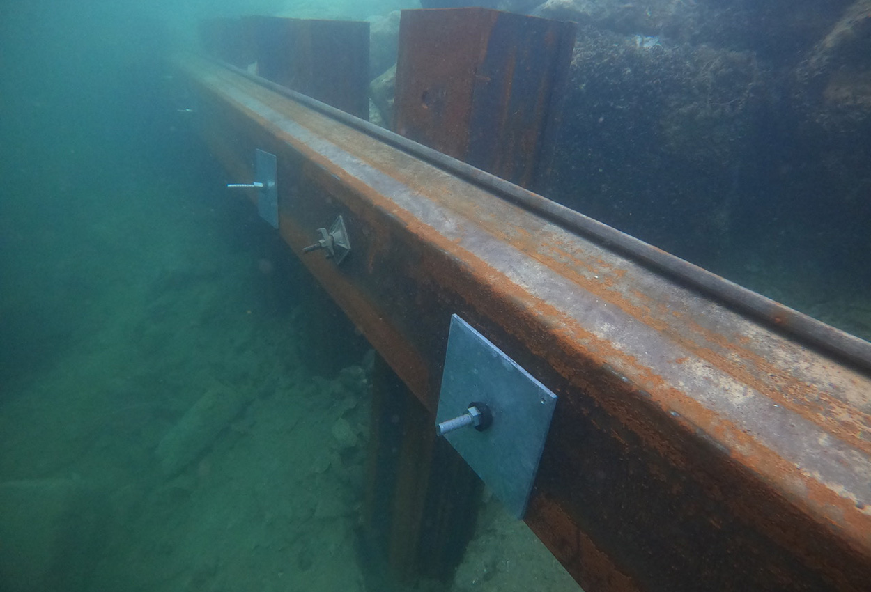 Ancrage d'un rideau de palplanche sous-marin à La Neuveville