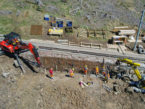 BLINDAGE D’UNE PAROI D’EXCAVATION AU BORD DES CHEMINS DE FER